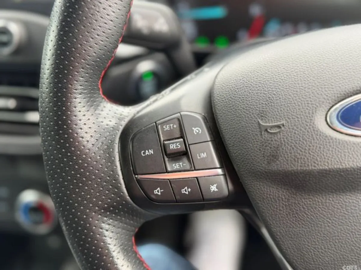 Ford Focus Hatchback, Diesel, 2020, Black