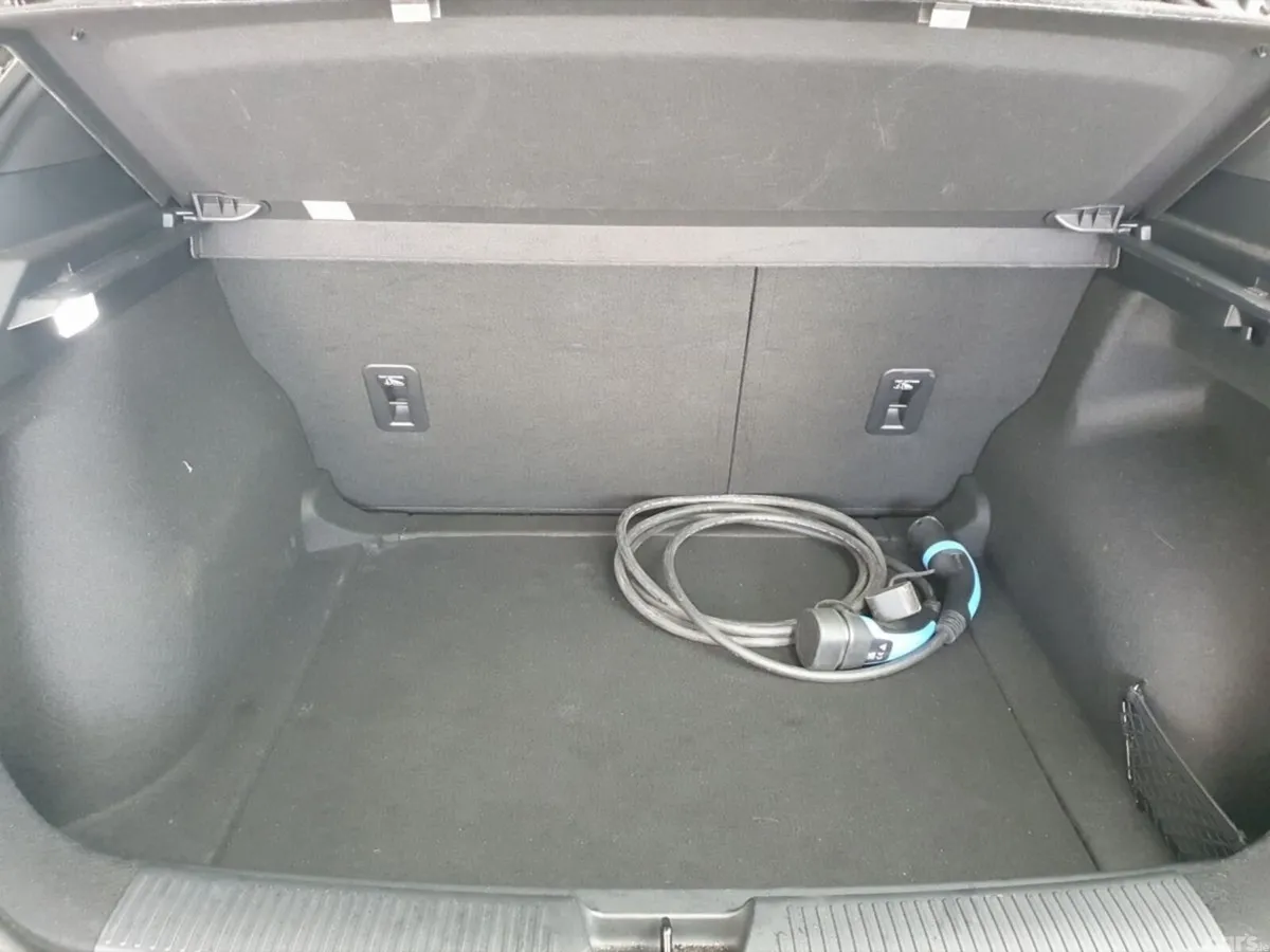 MG MG4 Hatchback, Electric, 2023, Black