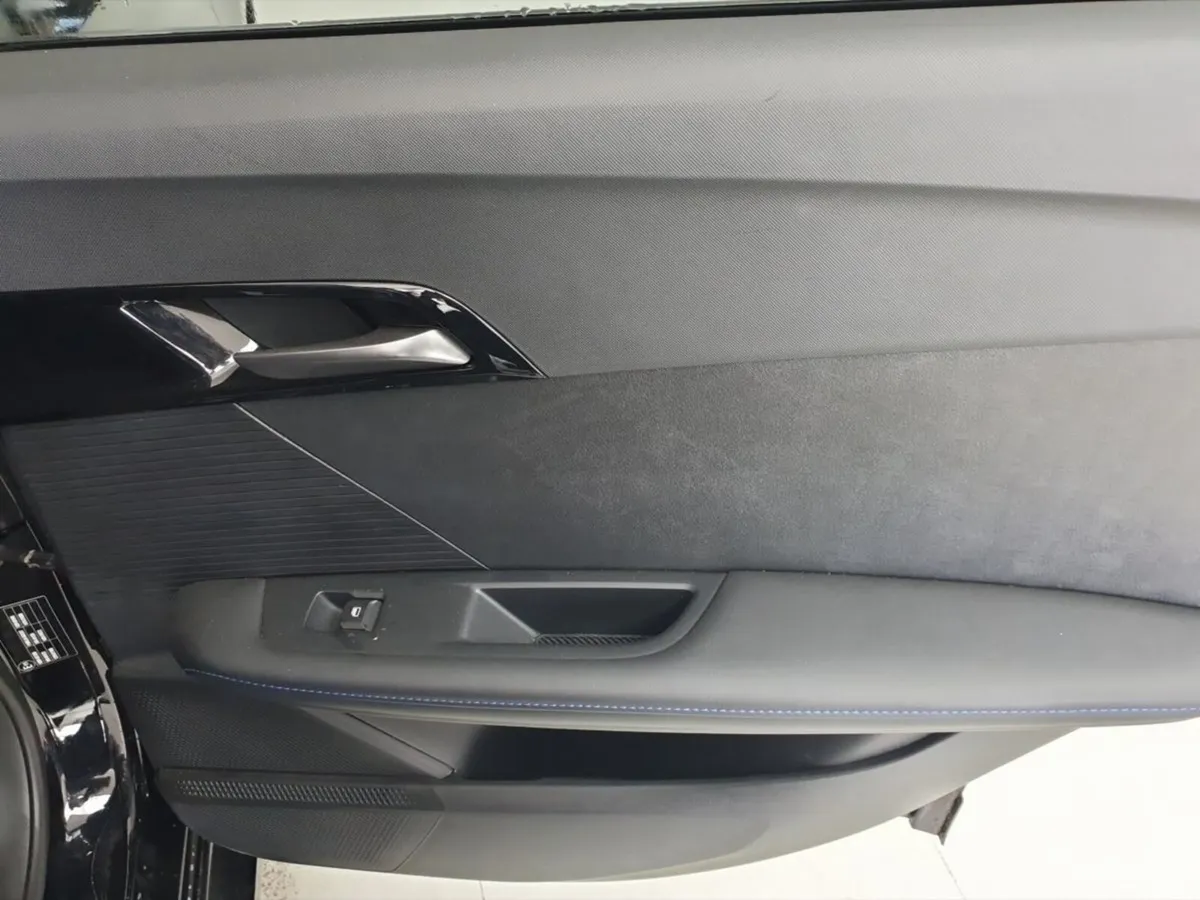 MG MG4 Hatchback, Electric, 2023, Black