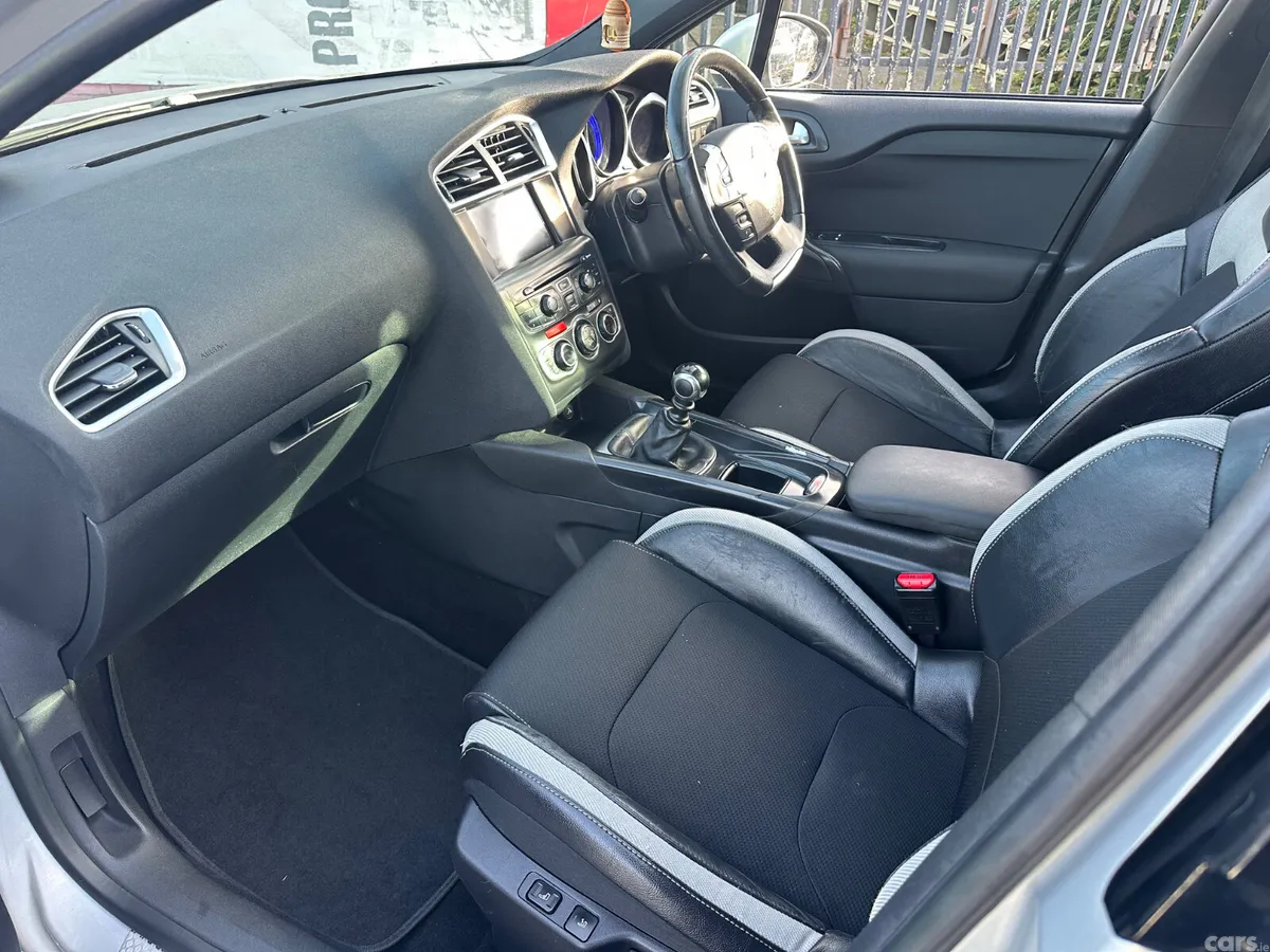 Citroen DS 4 Hatchback, Diesel, 2014, Silver