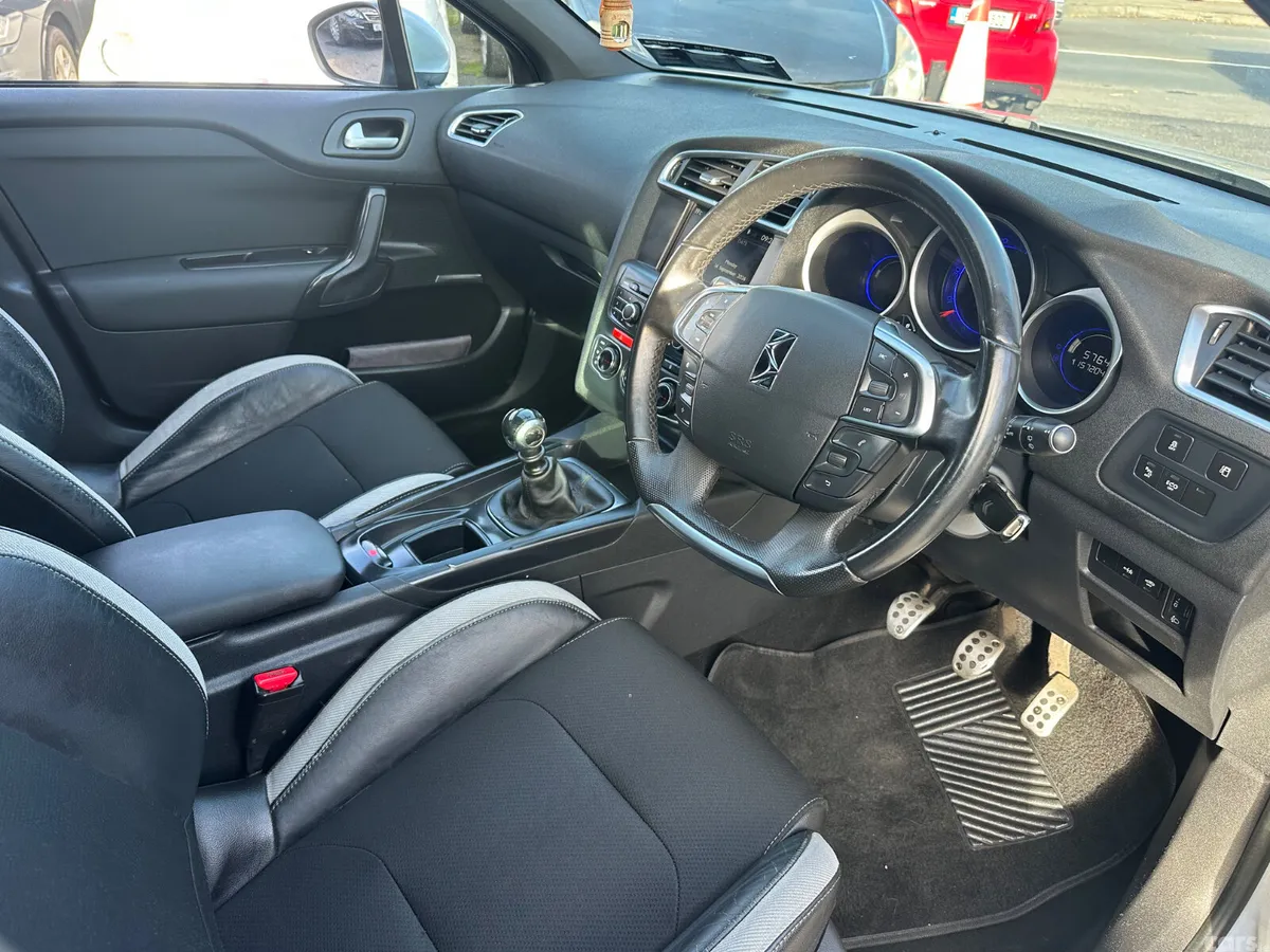 Citroen DS 4 Hatchback, Diesel, 2014, Silver