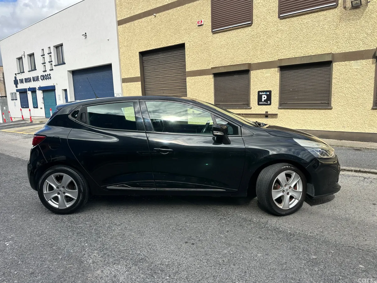 Renault Clio Hatchback, Petrol, 2016, Black