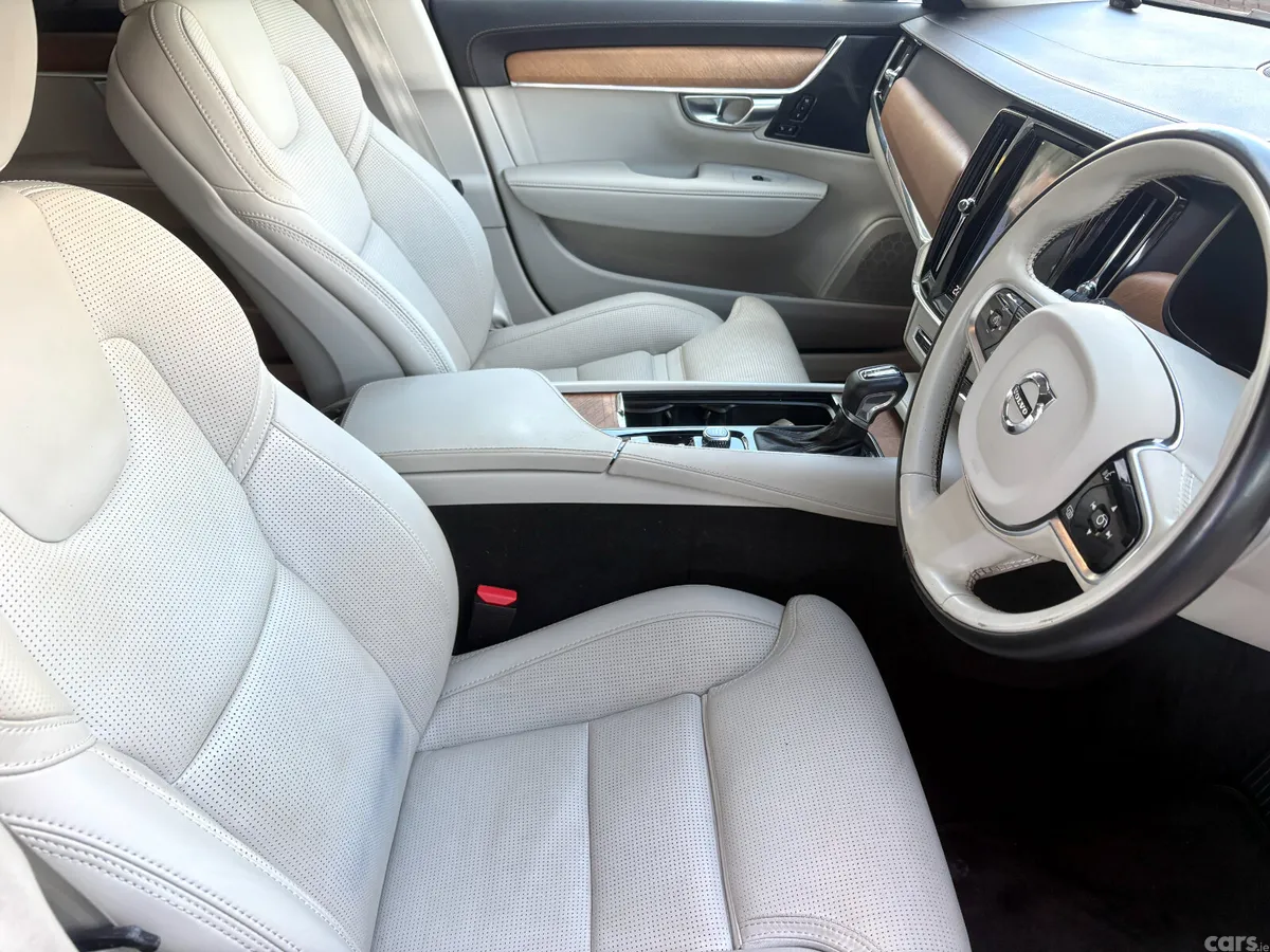 Volvo V90 Estate, Diesel, 2020, White