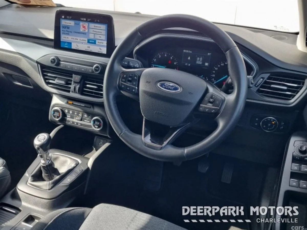 Ford Focus Hatchback, Petrol, 2023, Grey