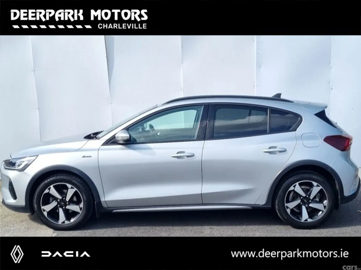 Ford Focus Hatchback, Petrol, 2023, Grey