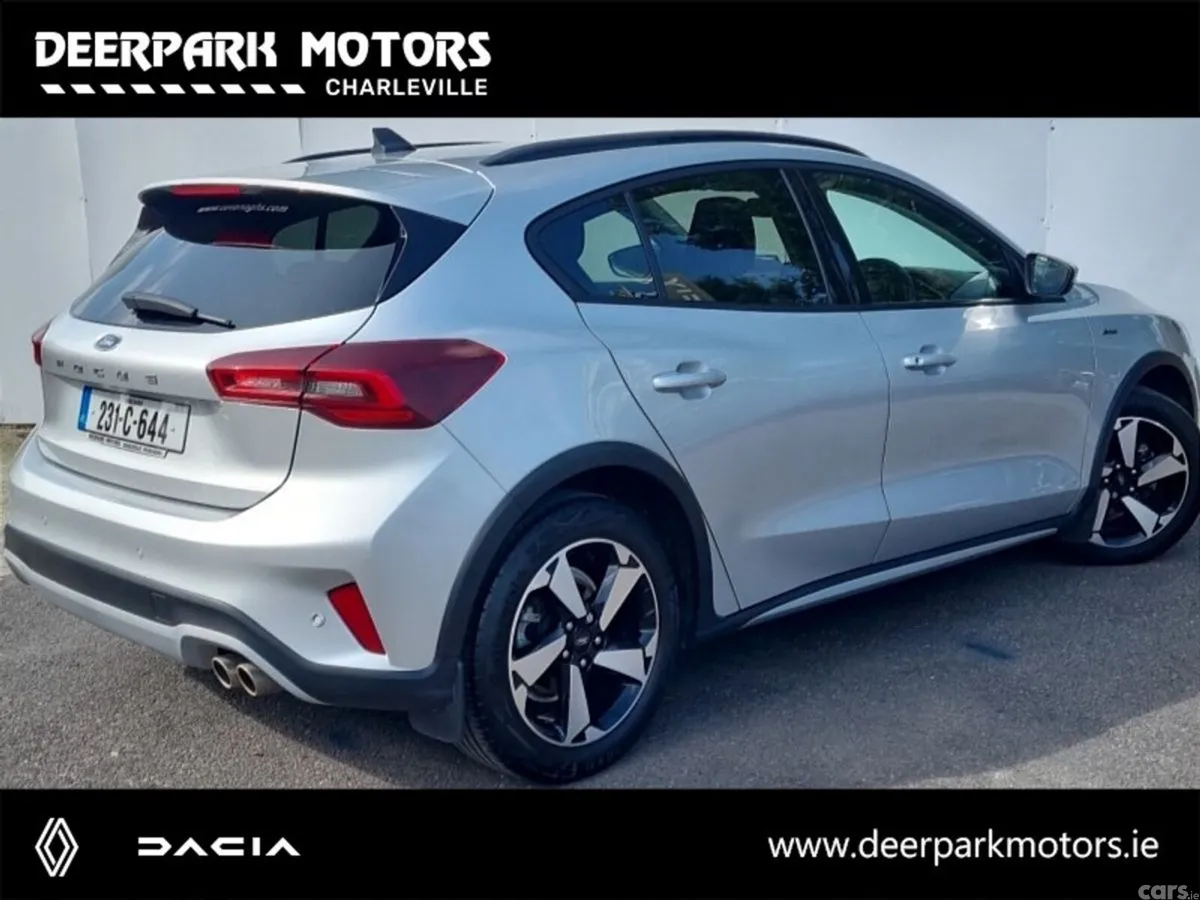 Ford Focus Hatchback, Petrol, 2023, Grey