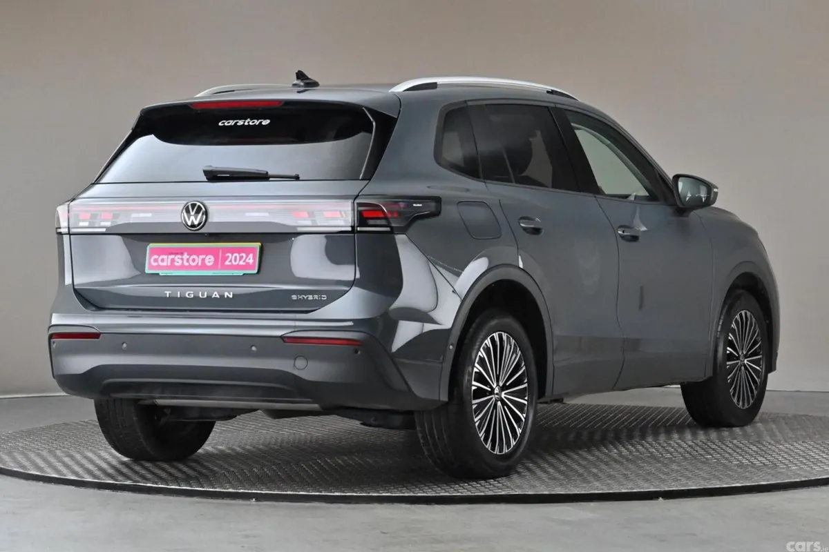 Volkswagen Tiguan SUV, Petrol Plug-in Hybrid, 2024, Grey