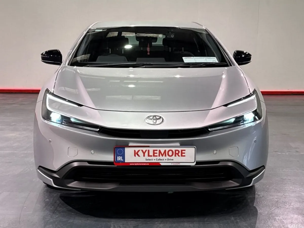 Toyota Prius Hatchback, Petrol Hybrid, 2024, Silver