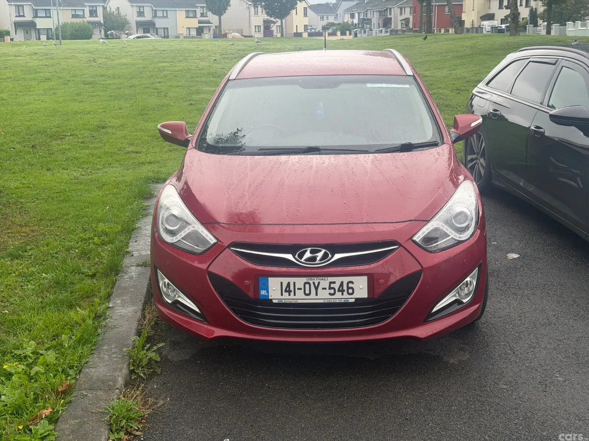 Hyundai i40 Estate, Diesel, 2014, Red