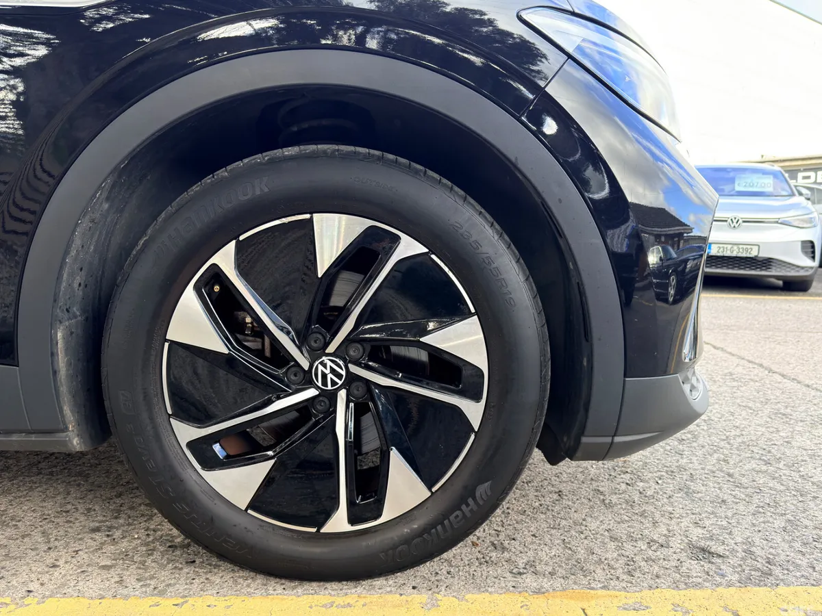 Volkswagen ID.4 Estate, Electric, 2023, Black