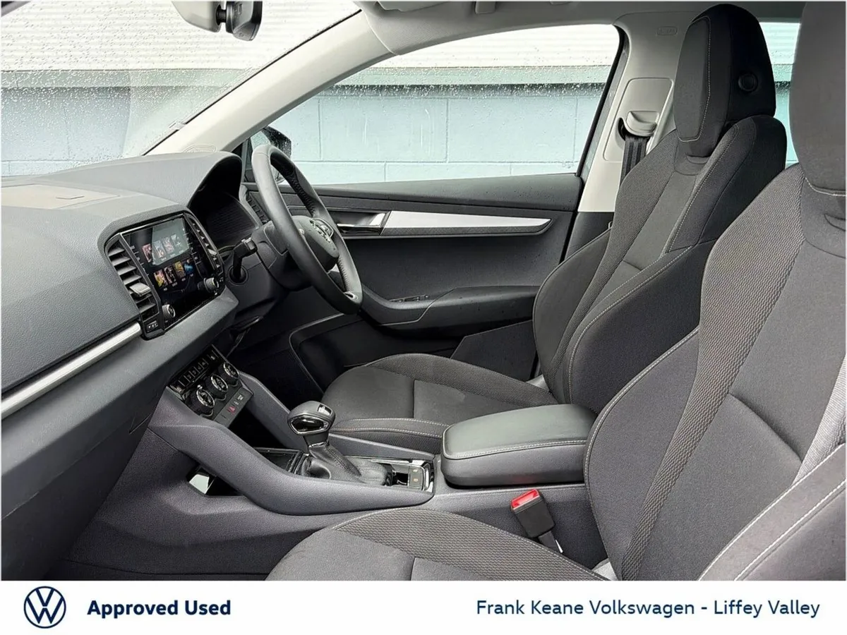 Skoda Karoq SUV, Petrol, 2025, Grey