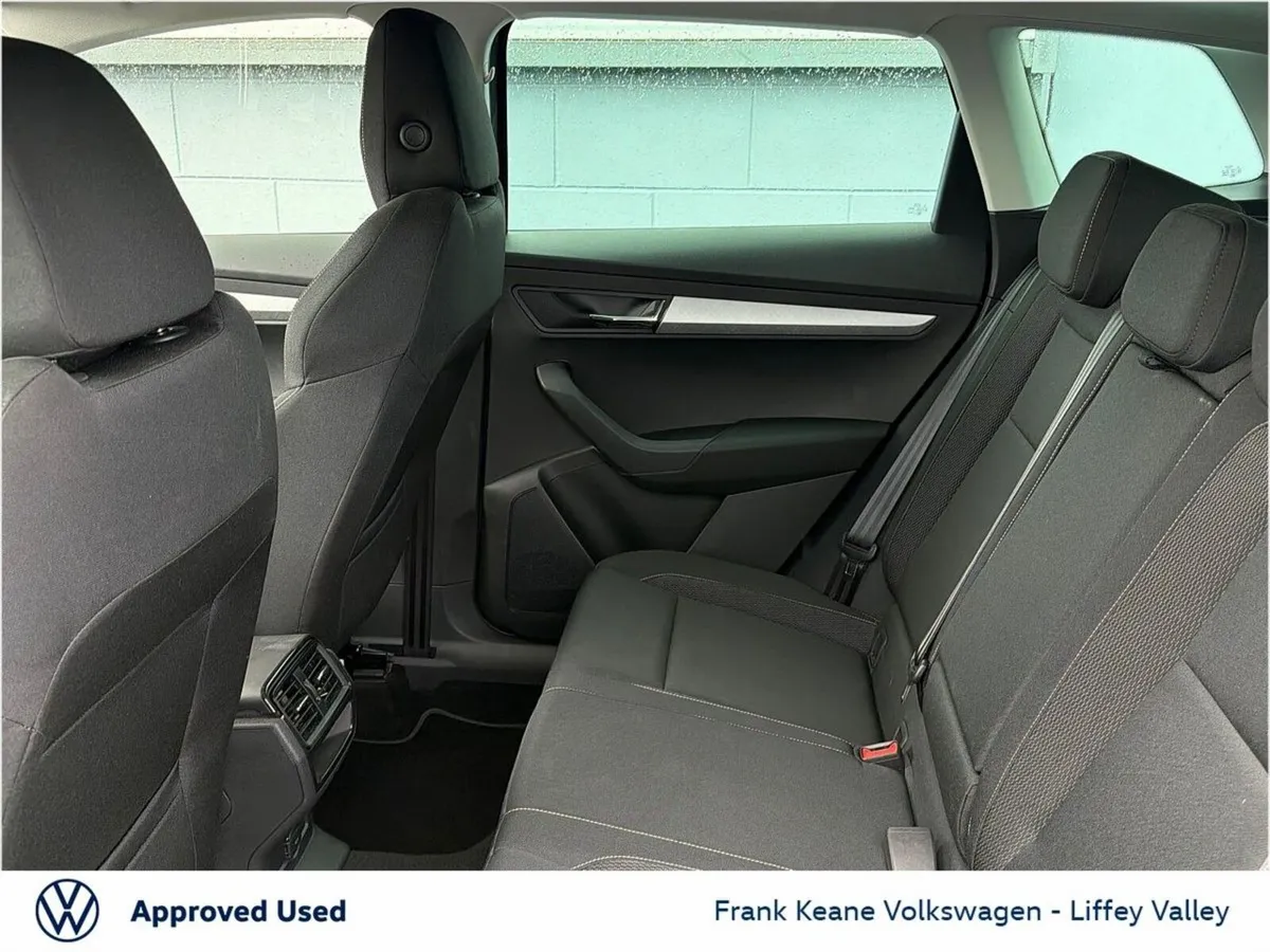 Skoda Karoq SUV, Petrol, 2025, Grey