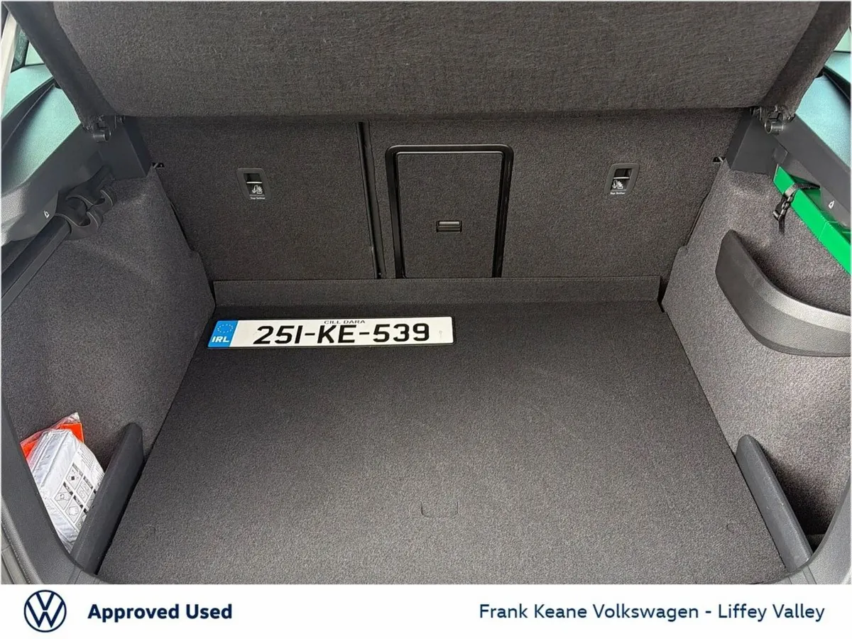 Skoda Karoq SUV, Petrol, 2025, Grey