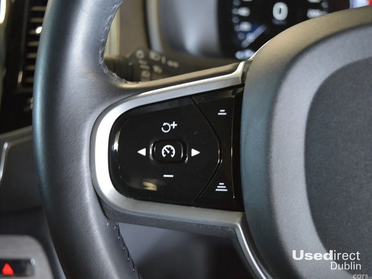Volvo XC90 SUV, Petrol Plug-in Hybrid, 2022, Grey