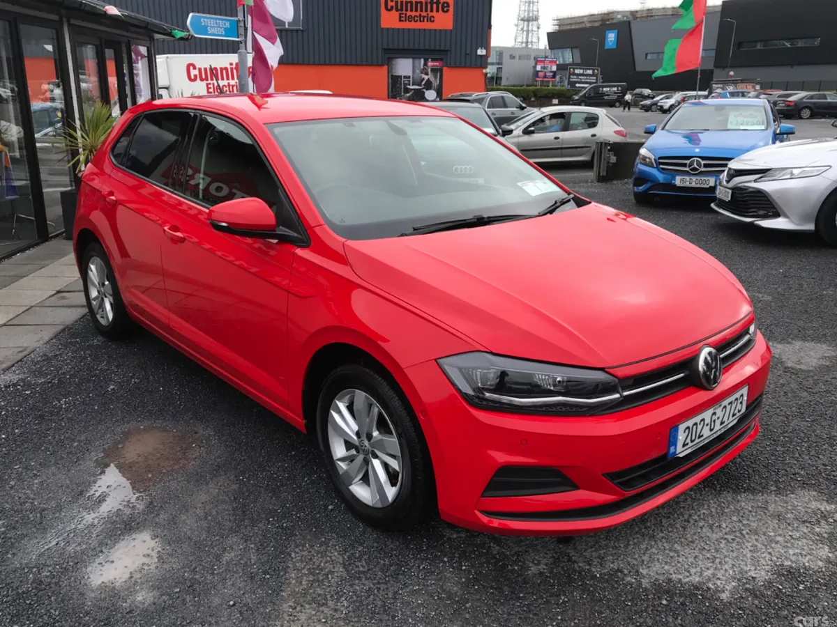Volkswagen Polo Hatchback, Petrol, 2020, Red