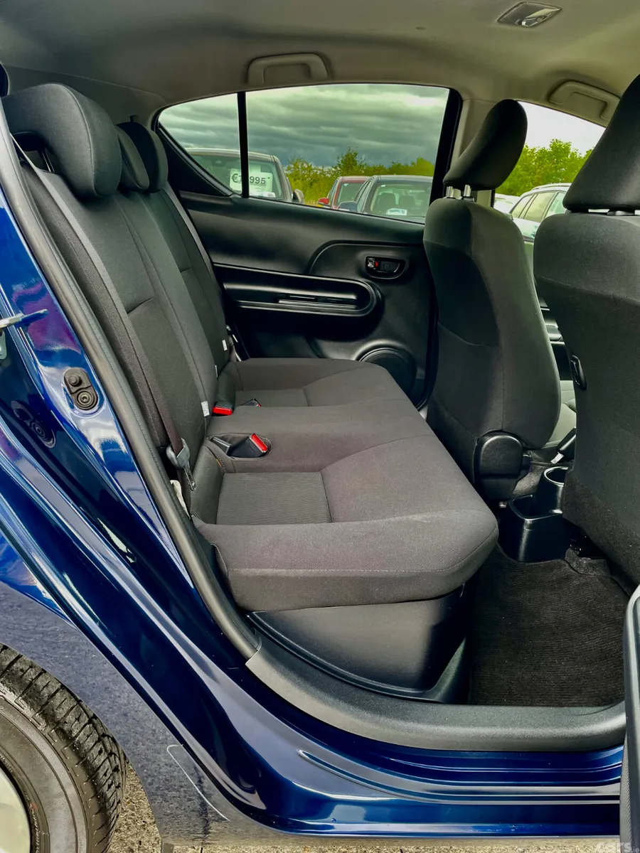Toyota Aqua Hatchback, Petrol Hybrid, 2019, Blue