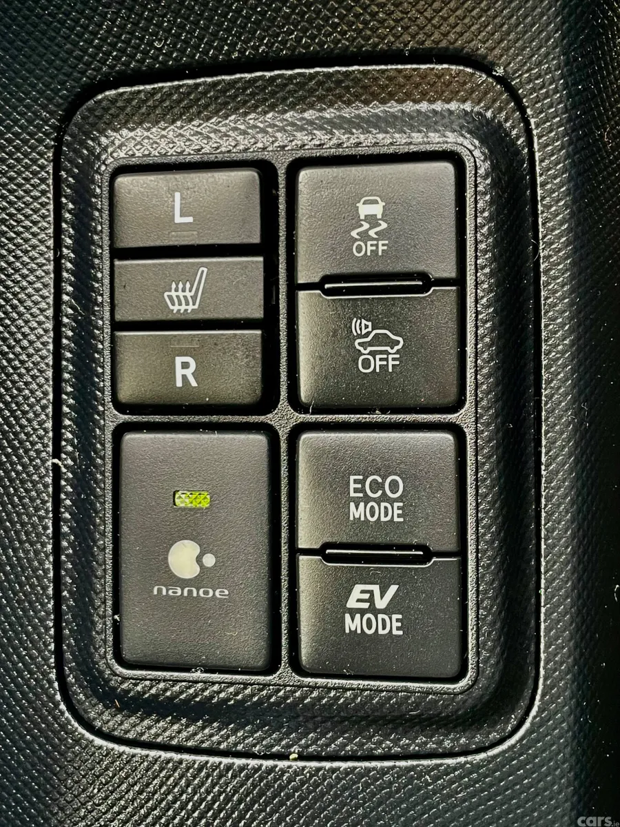 Toyota Aqua Hatchback, Petrol Hybrid, 2019, Blue