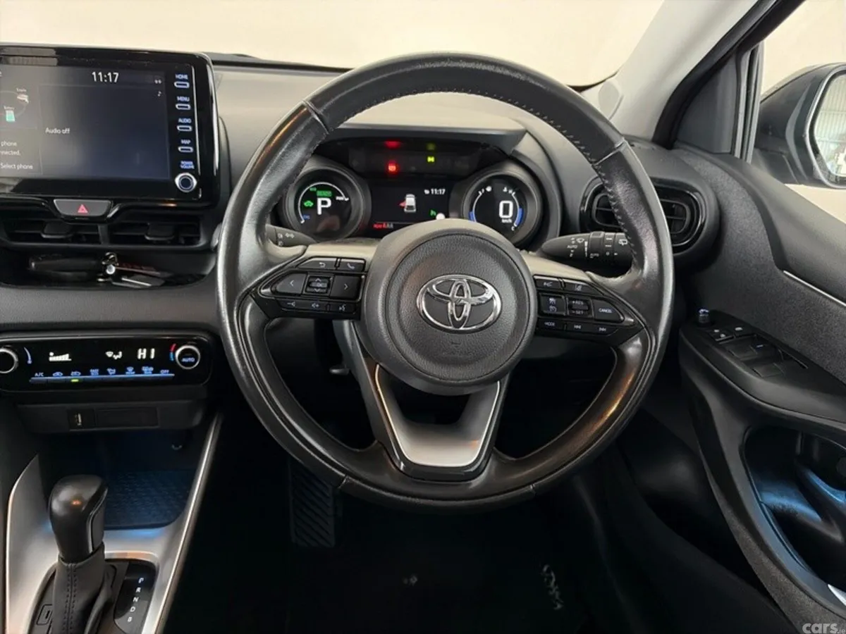 Toyota Yaris Hatchback, Petrol Hybrid, 2022, Grey