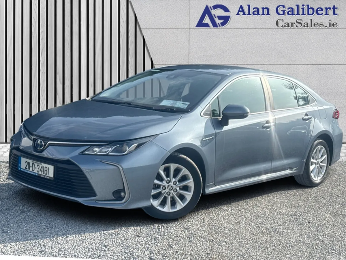 Toyota Corolla Saloon, Petrol Hybrid, 2021, Grey
