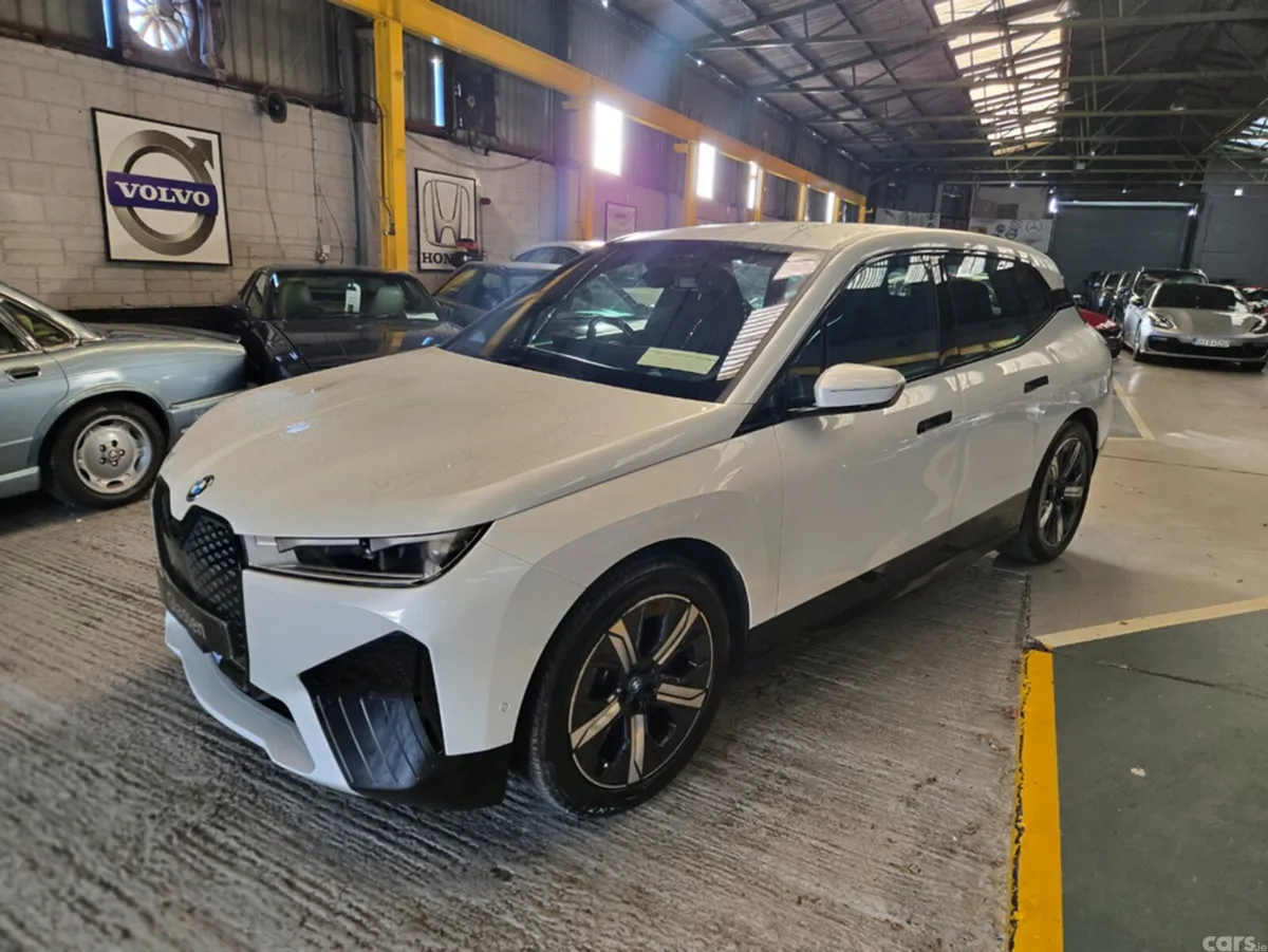 BMW iX Estate, Electric, 2023, White