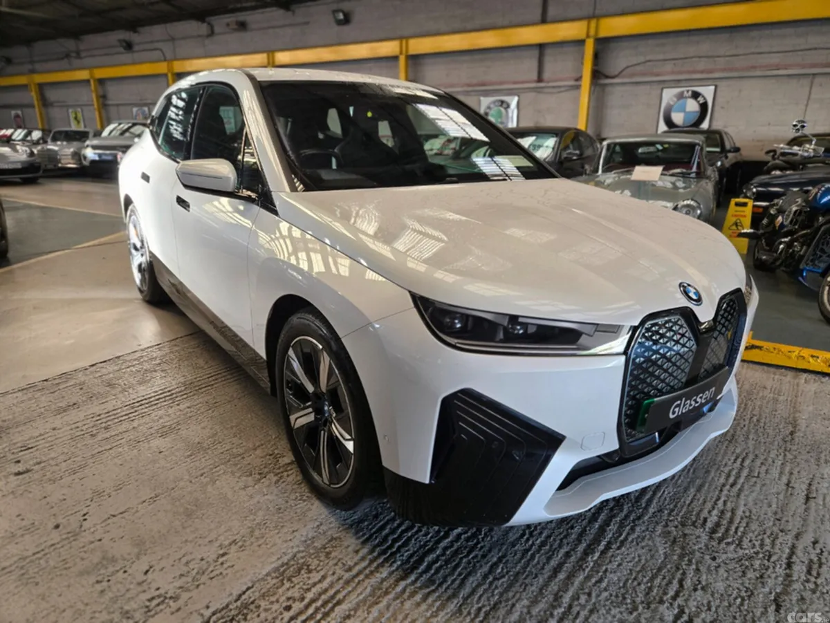 BMW iX Estate, Electric, 2023, White