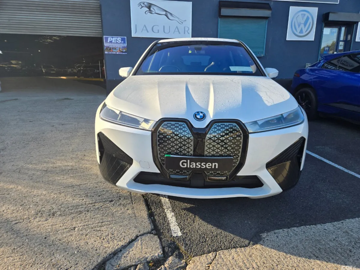 BMW iX Estate, Electric, 2023, White