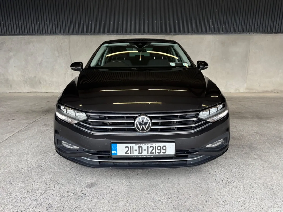 Volkswagen Passat Saloon, Diesel, 2021, Grey