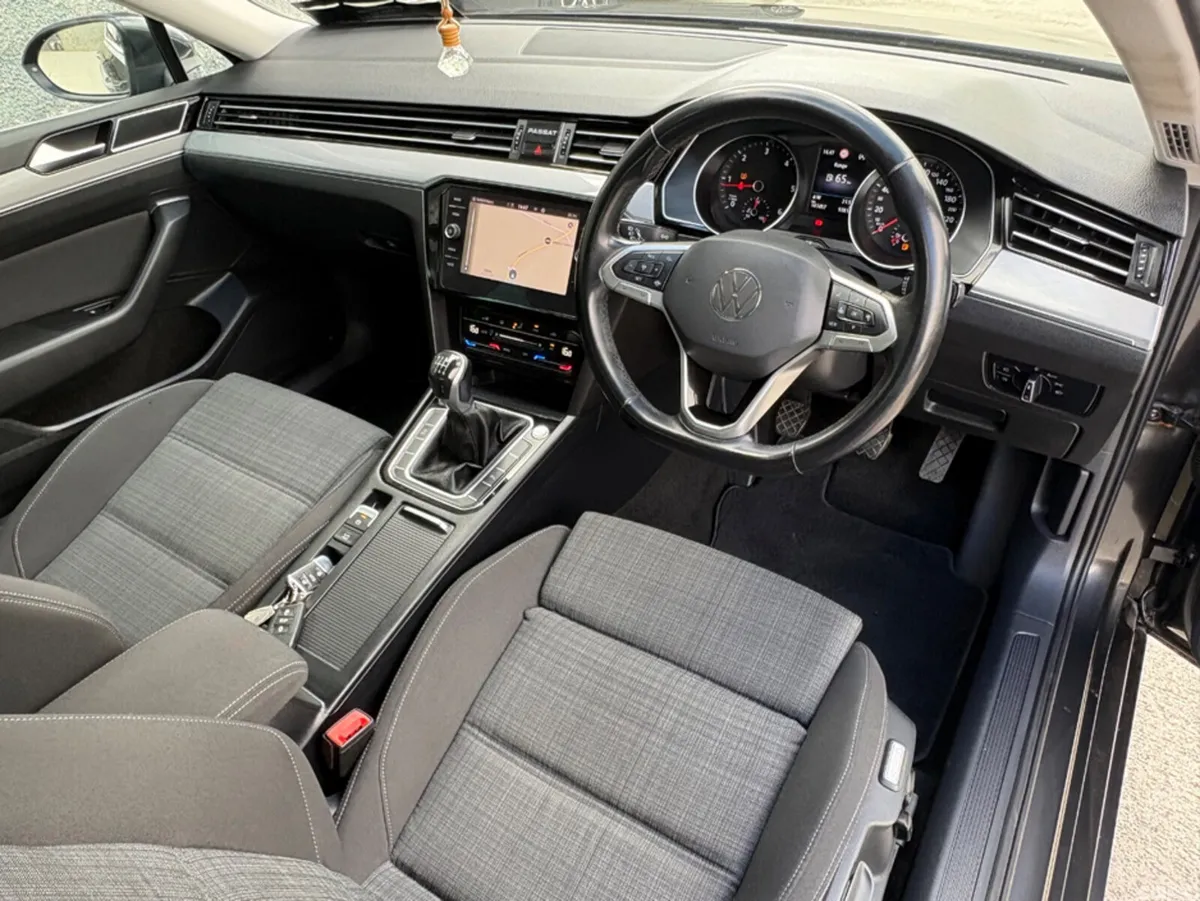 Volkswagen Passat Saloon, Diesel, 2021, Grey