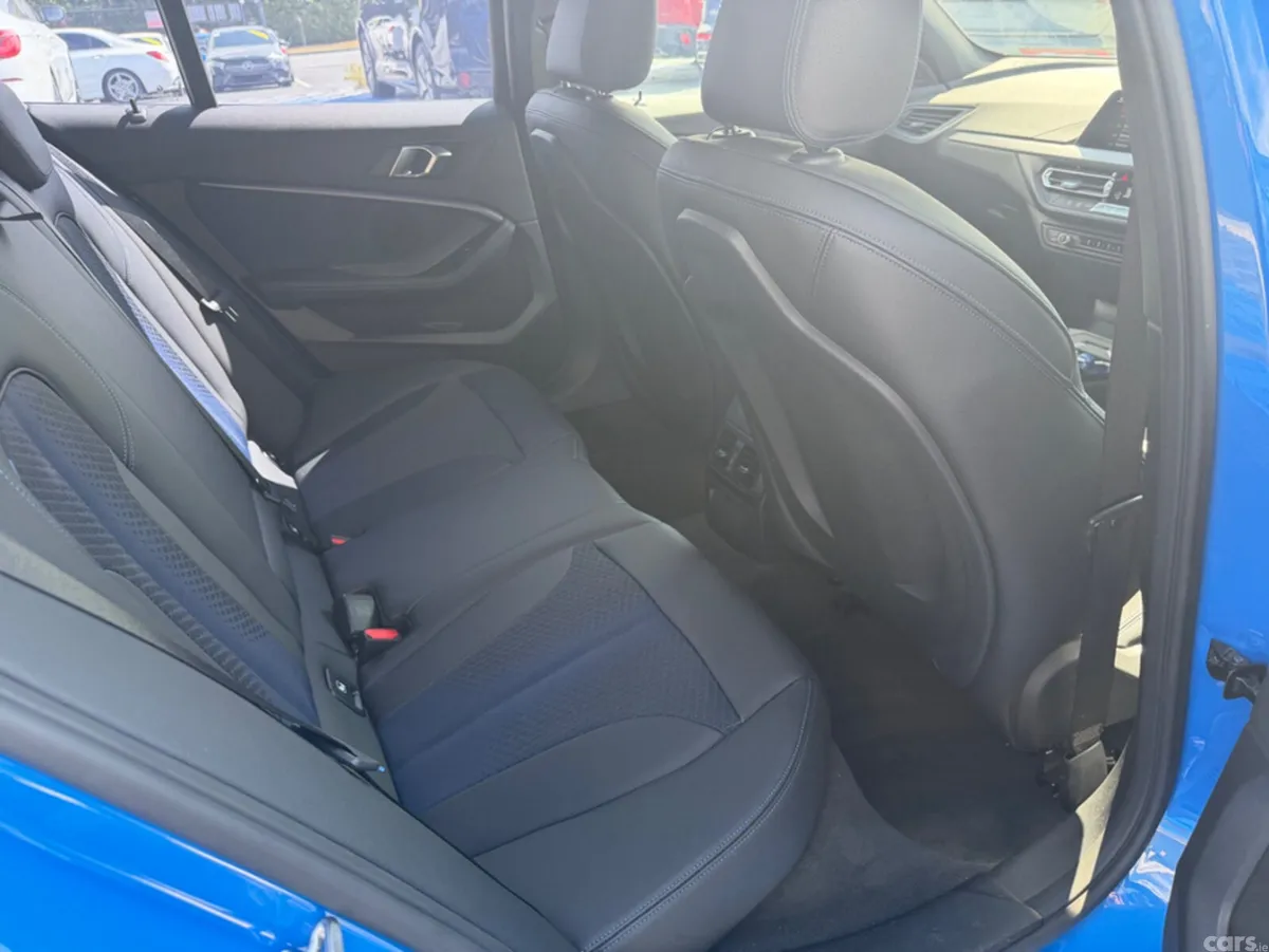 BMW 1-Series Hatchback, Petrol, 2019, Blue