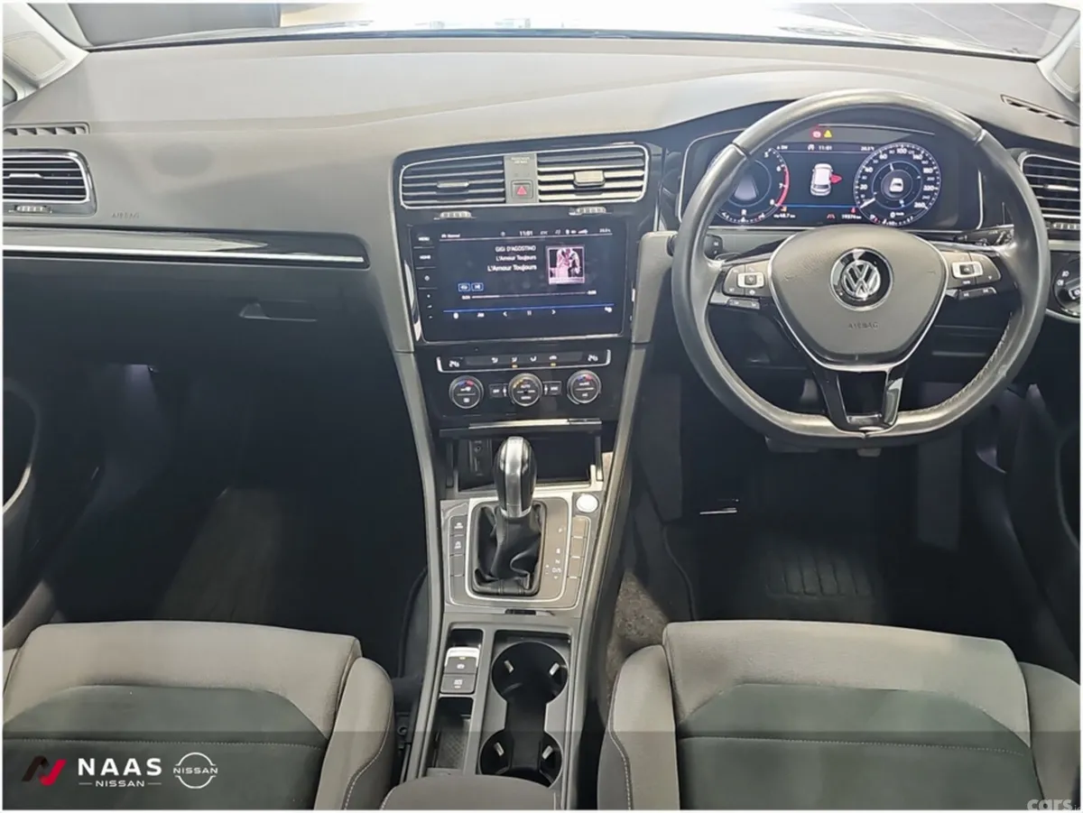 Volkswagen Golf Hatchback, Petrol, 2019, Silver