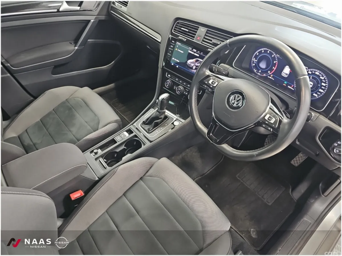 Volkswagen Golf Hatchback, Petrol, 2019, Silver