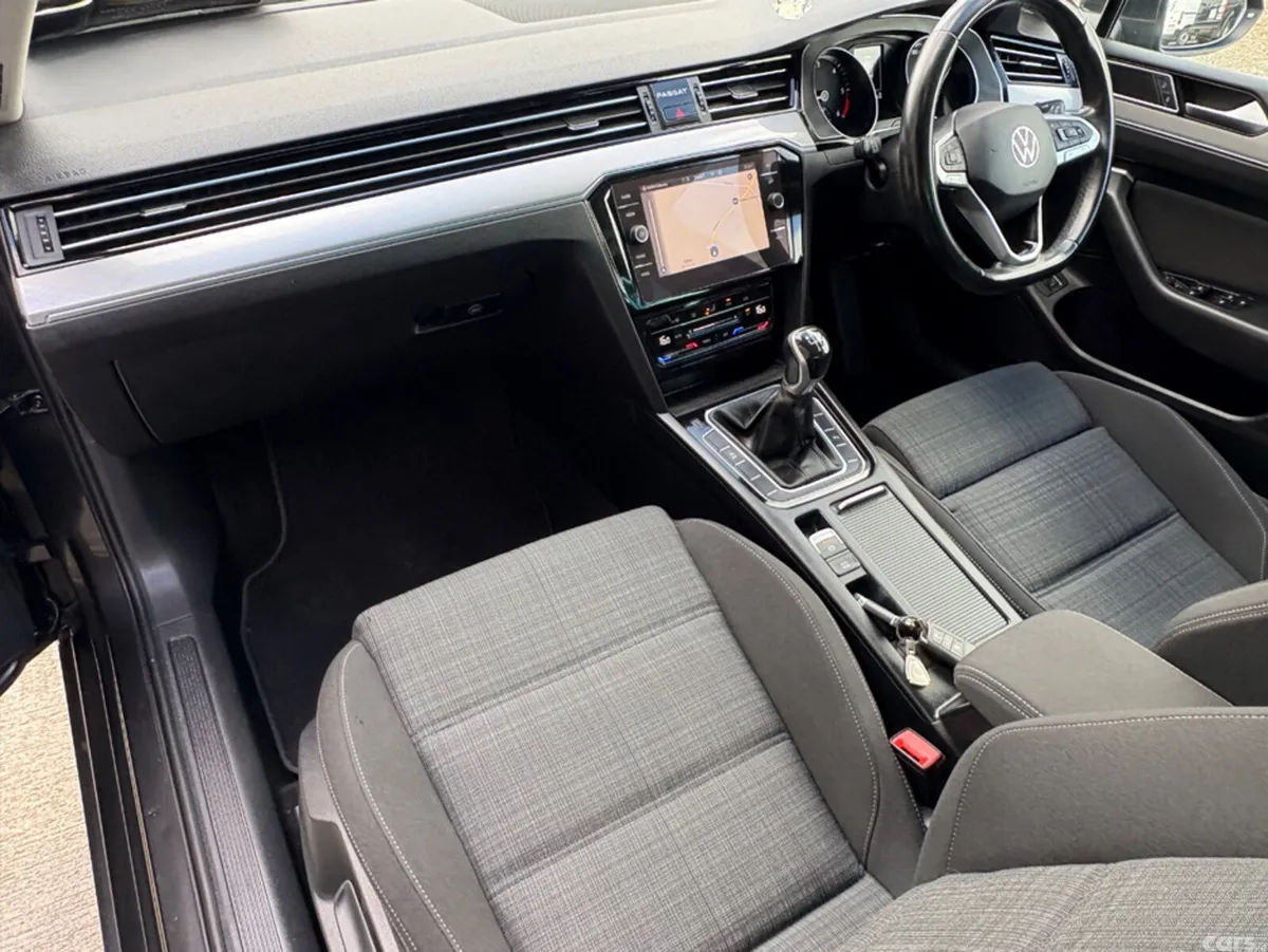 Volkswagen Passat Saloon, Diesel, 2021, Grey