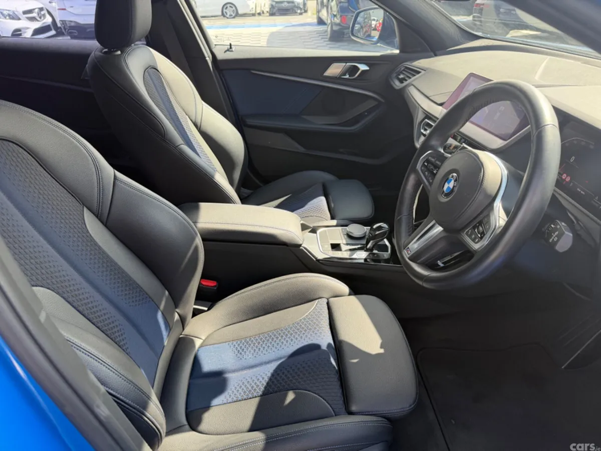 BMW 1-Series Hatchback, Petrol, 2019, Blue