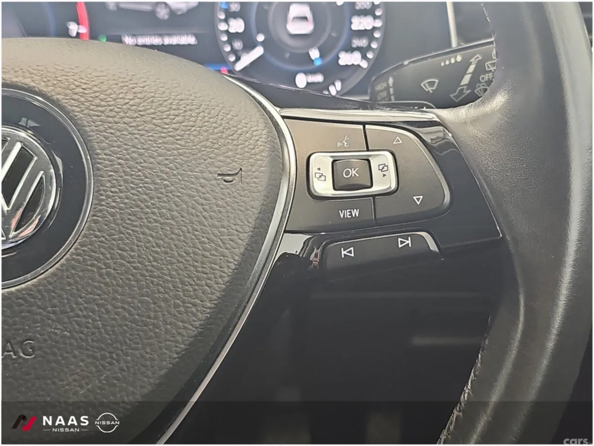 Volkswagen Golf Hatchback, Petrol, 2019, Silver