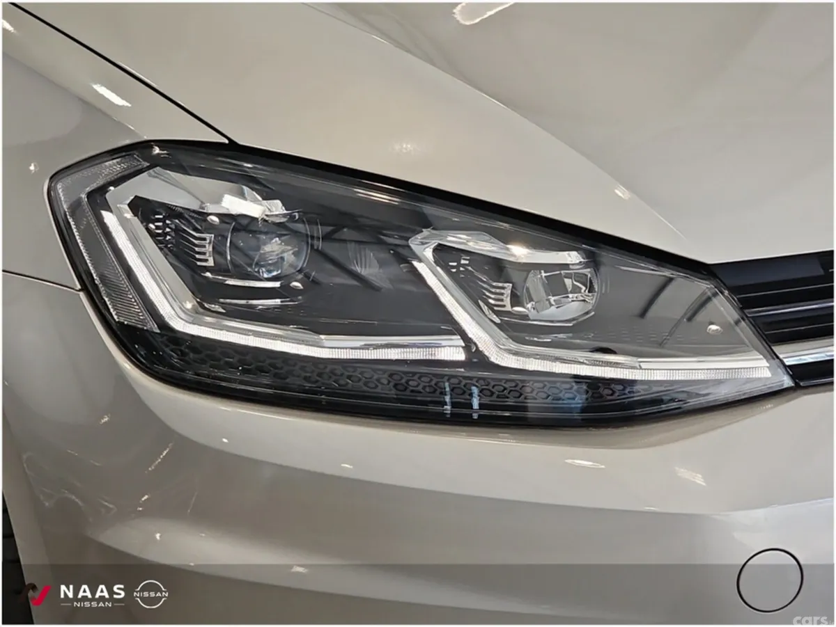 Volkswagen Golf Hatchback, Petrol, 2019, Silver