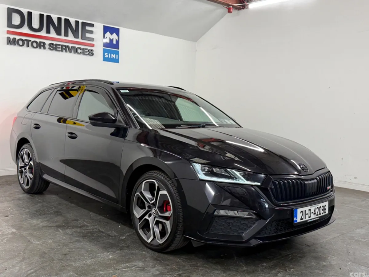 Skoda Octavia Estate, Petrol Plug-in Hybrid, 2021, Black