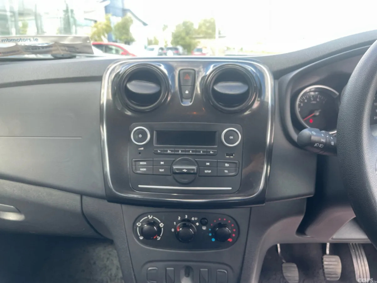 Dacia Sandero Hatchback, Petrol, 2019, Grey