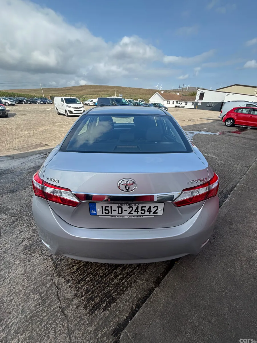 Toyota Corolla Saloon, Diesel, 2015, Silver
