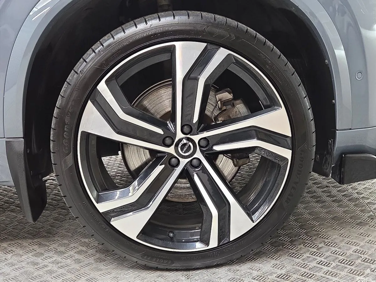 Volvo XC90 SUV, Petrol Plug-in Hybrid, 2020, Grey