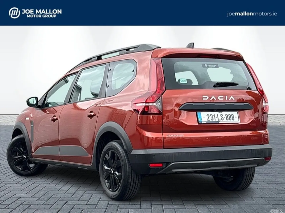 Dacia Jogger MPV, Petrol, 2023, Brown