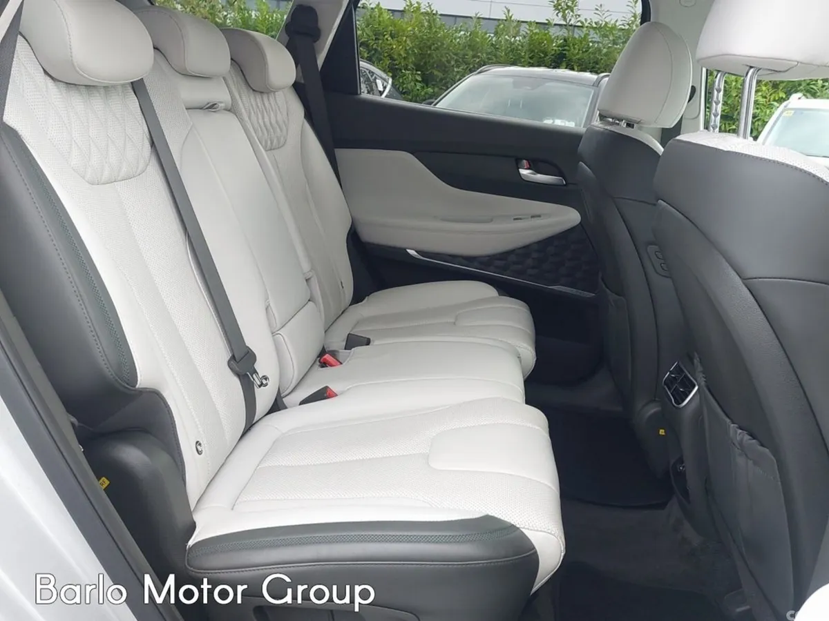 Hyundai Santa Fe SUV, Petrol Plug-in Hybrid, 2022, Grey