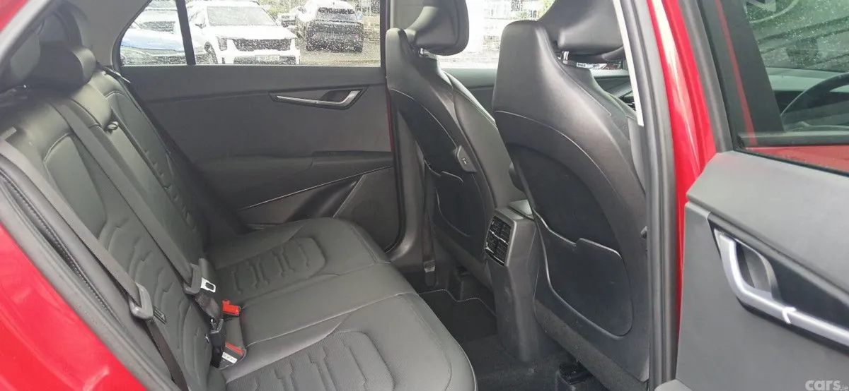 Kia Niro SUV, Petrol Plug-in Hybrid, 2026, Red