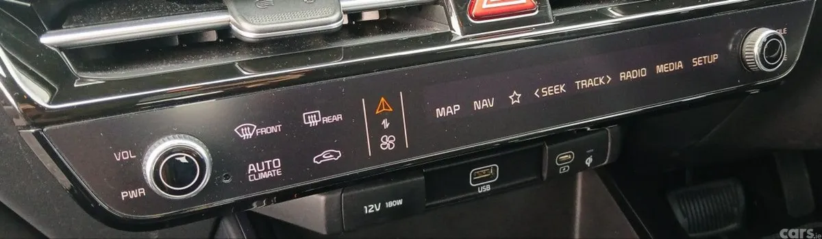 Kia Niro SUV, Petrol Plug-in Hybrid, 2026, Red