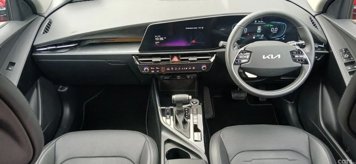 Kia Niro SUV, Petrol Plug-in Hybrid, 2026, Red