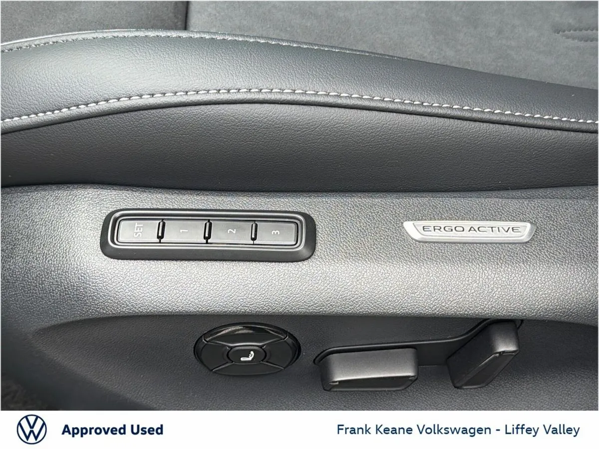 Volkswagen Passat Estate, Petrol Plug-in Hybrid, 2026, Silver