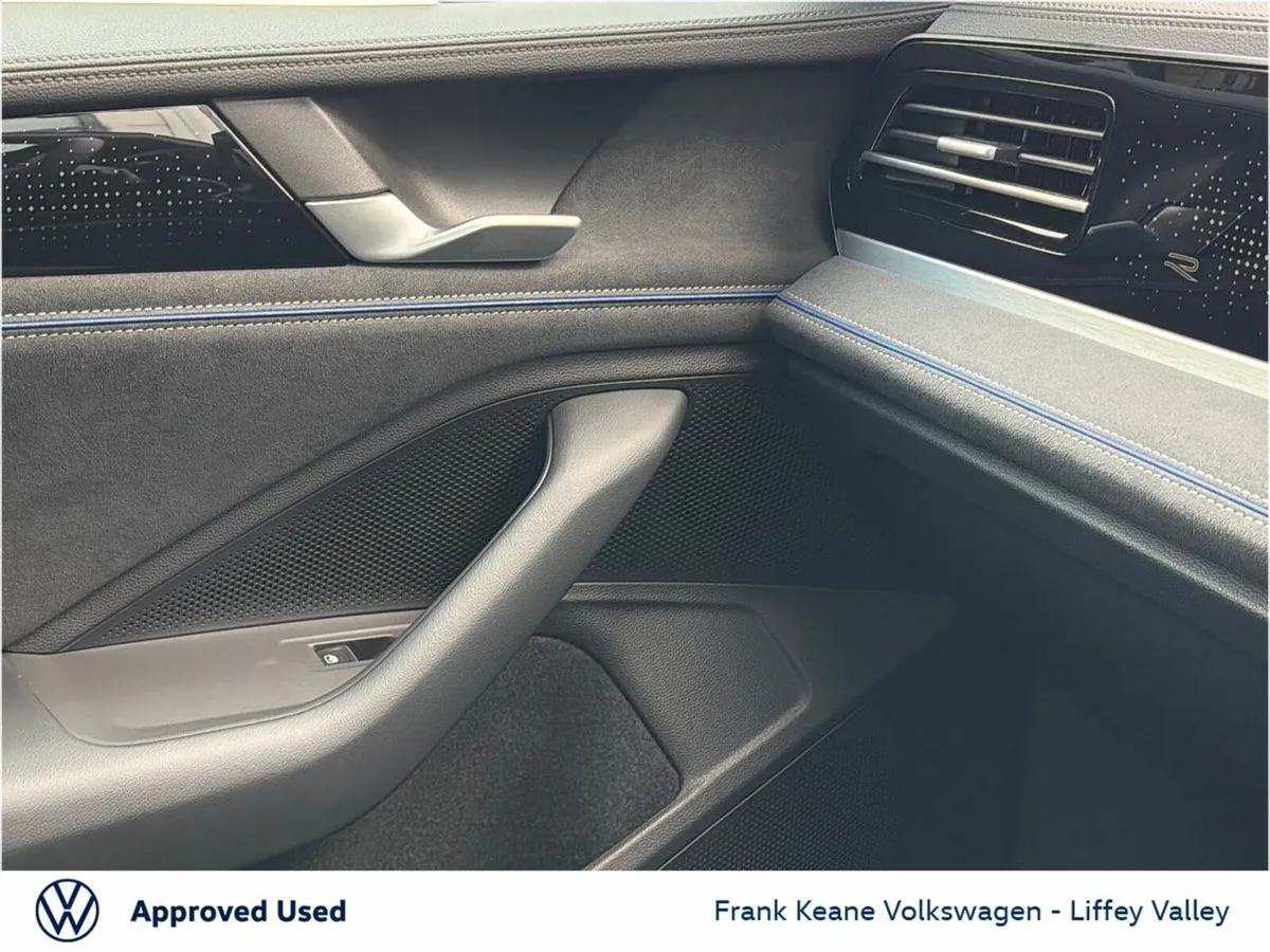 Volkswagen Passat Estate, Petrol Plug-in Hybrid, 2027, Silver