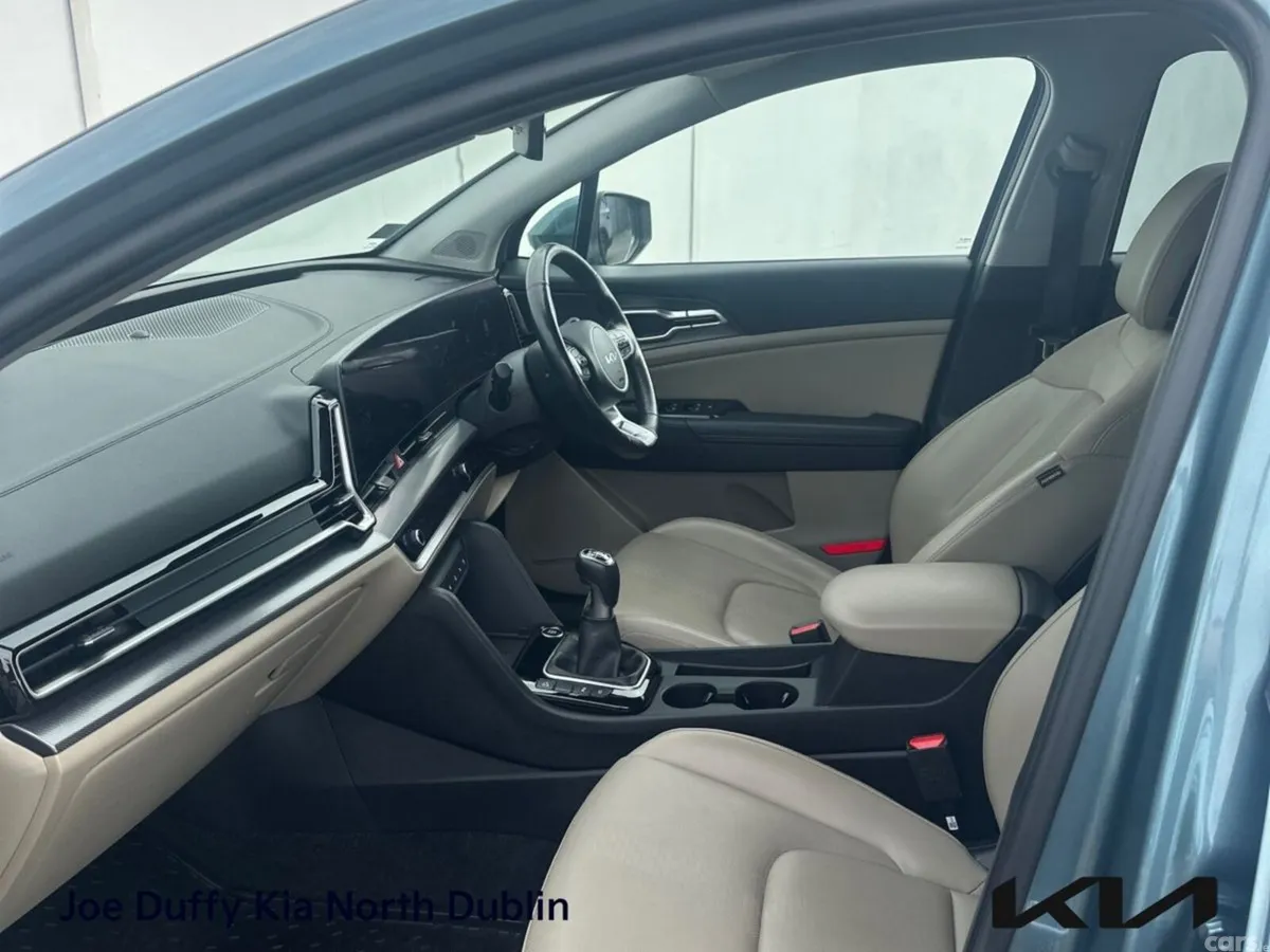 Kia Sportage SUV, Diesel Hybrid, 2023, Grey