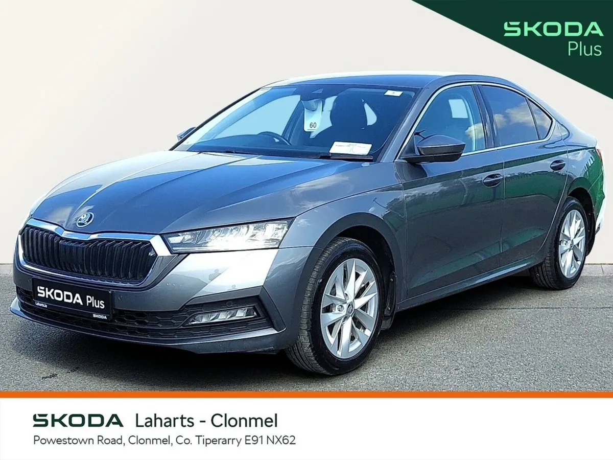 Skoda Octavia Saloon, Diesel, 2022, Grey