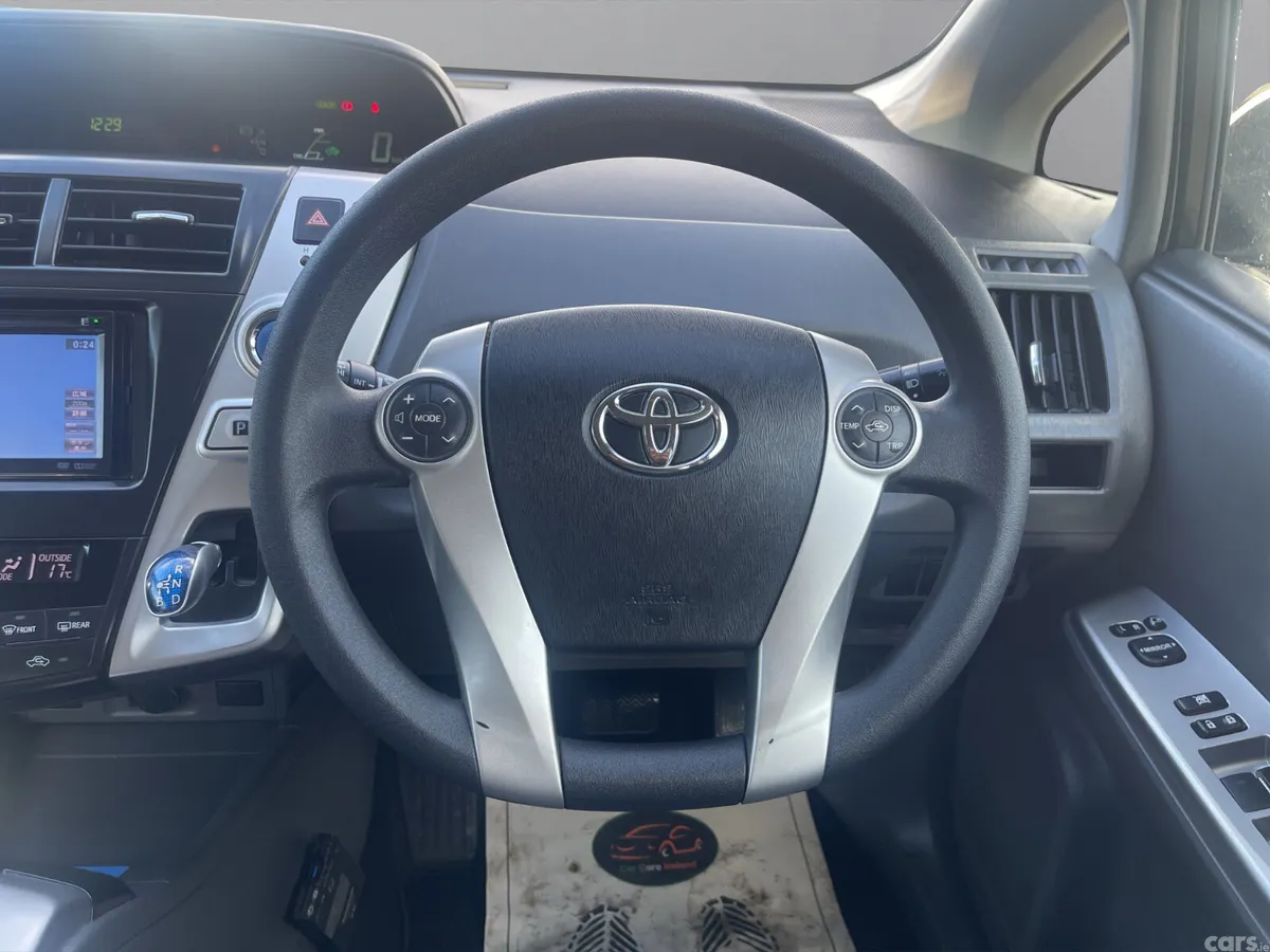 Toyota Prius MPV, Petrol Hybrid, 2013, White