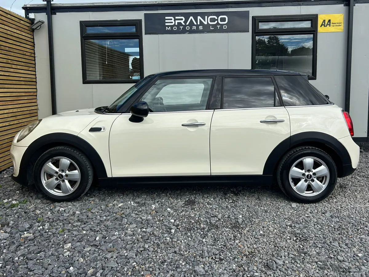 Mini Cooper Hatchback, Petrol, 2016, White